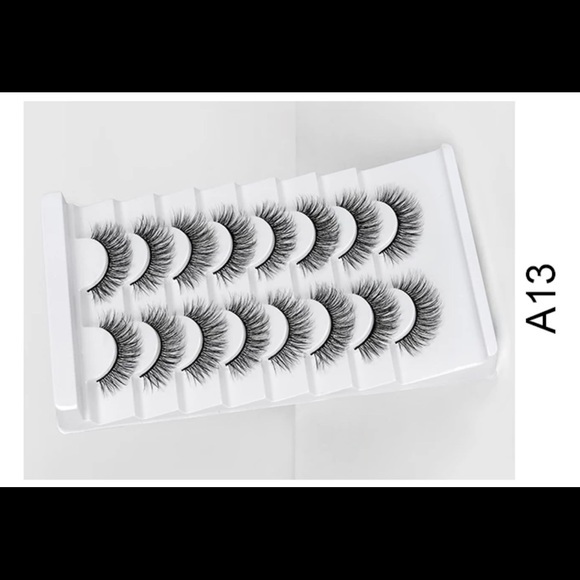 16 Models - 8 Pairs 3D Lashes Natural - Picture 3 of 4